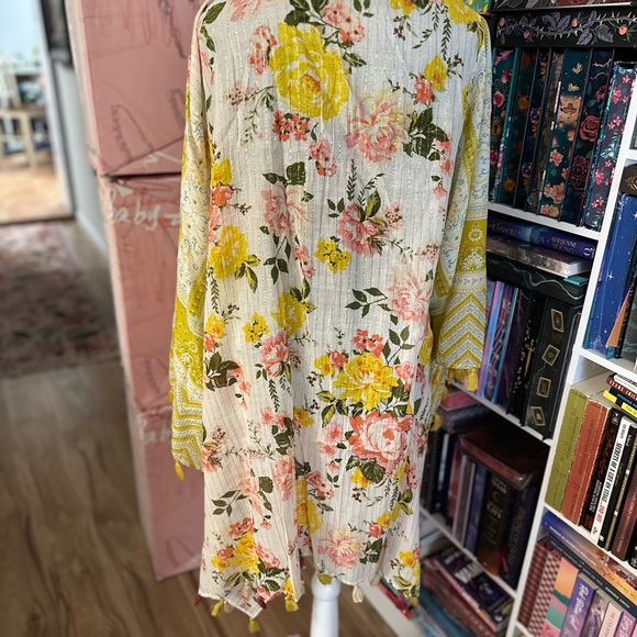 Floral Cape with Yellow Accents - Picture 6 of 7